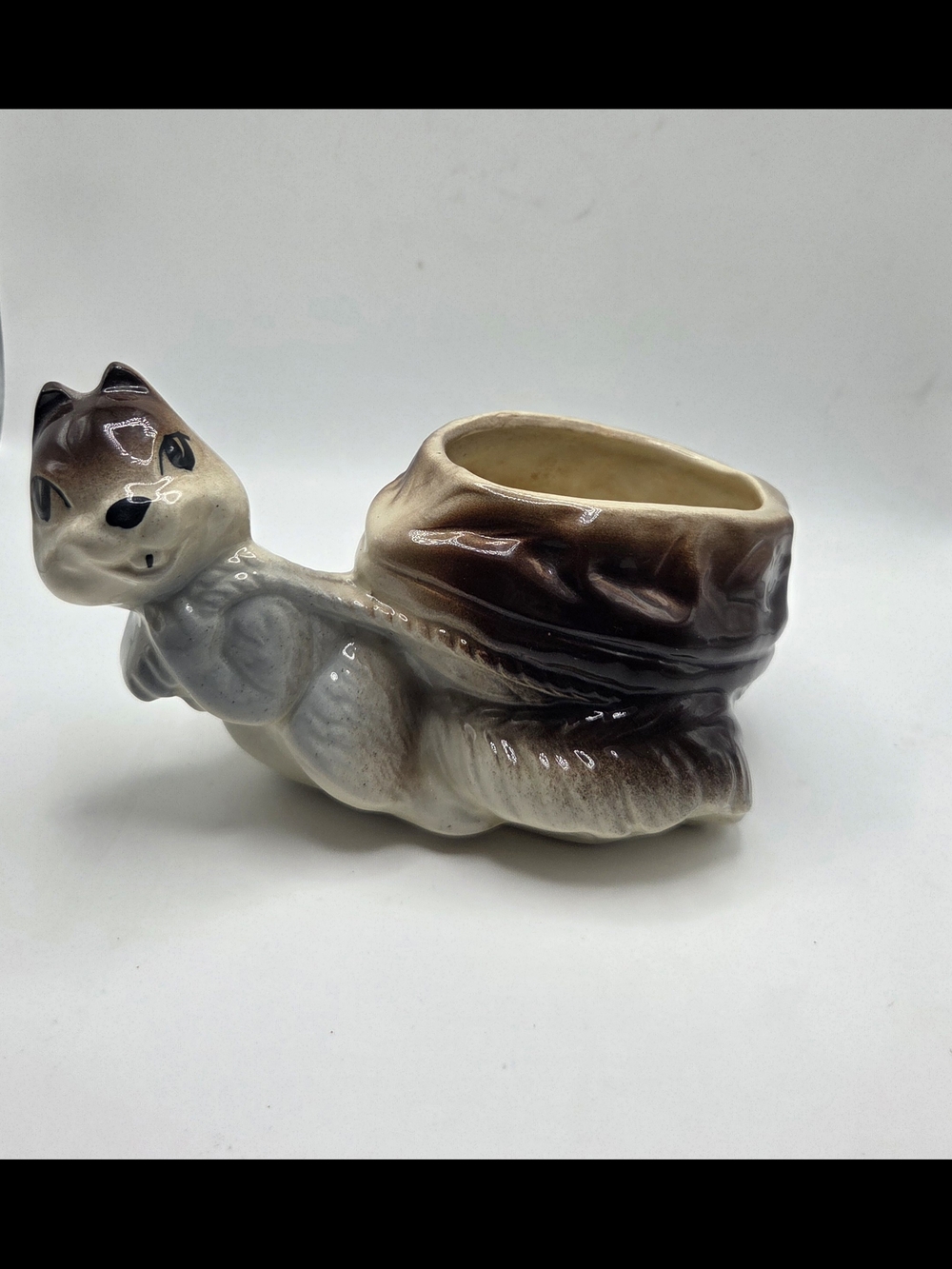 Shawnee Vintage Squirrel Pottery Planter